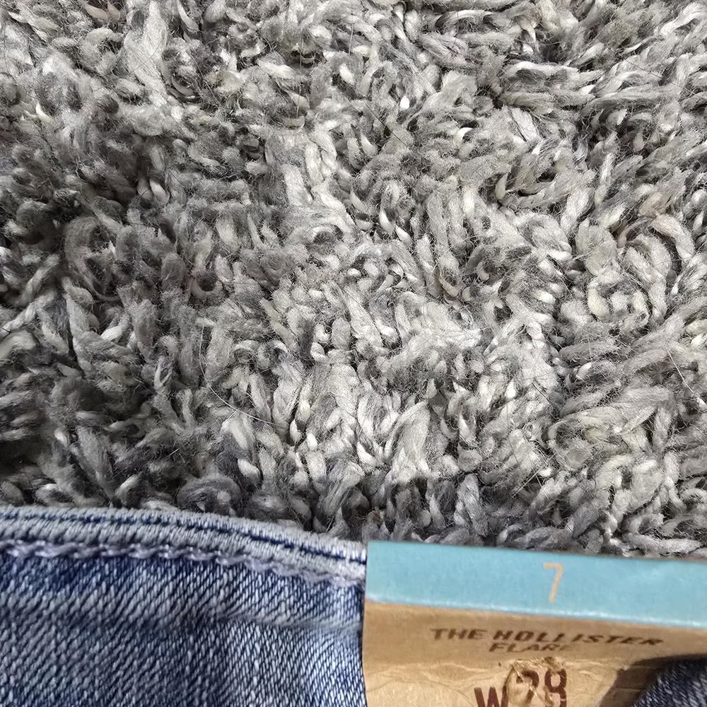 Hollister Light Blue Flare Jeans - Classic Wide Leg - Picture 4 of 8